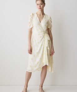 White Alyssum Yellow Flower Multi Short-Sleeve Chiffon Midi Dress with Lace Trim