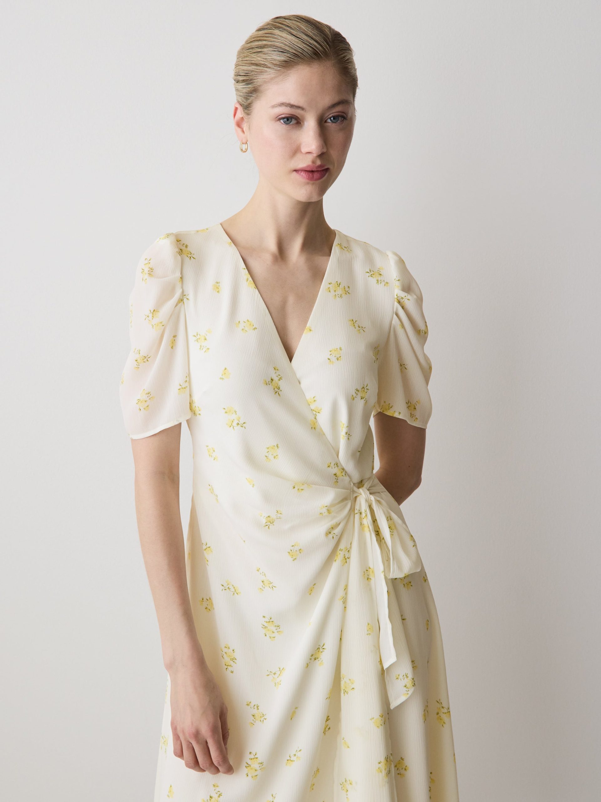 White Alyssum Yellow Flower Multi Short-Sleeve Chiffon Midi Dress with Lace Trim - Image 2
